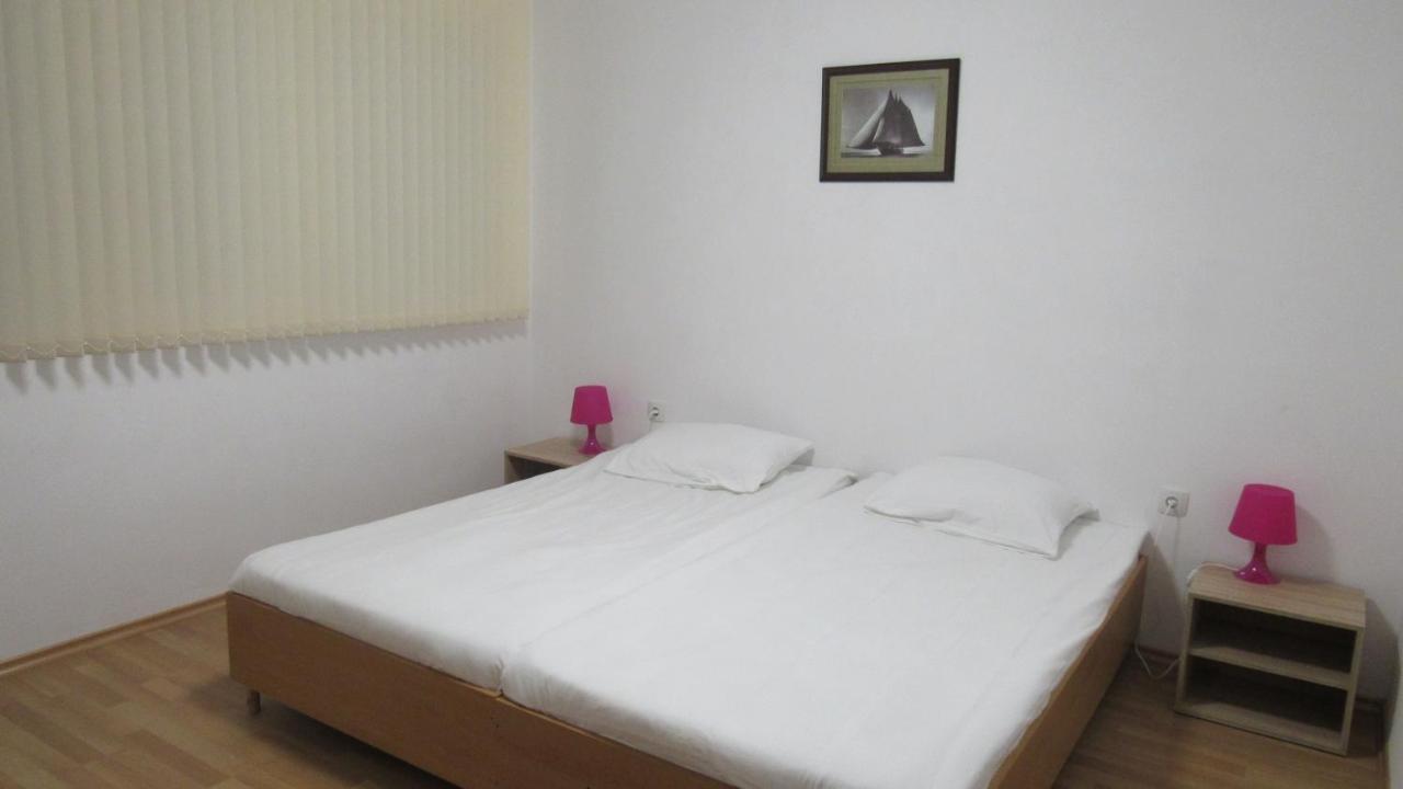 Apartment Crystal Balchik Exterior photo